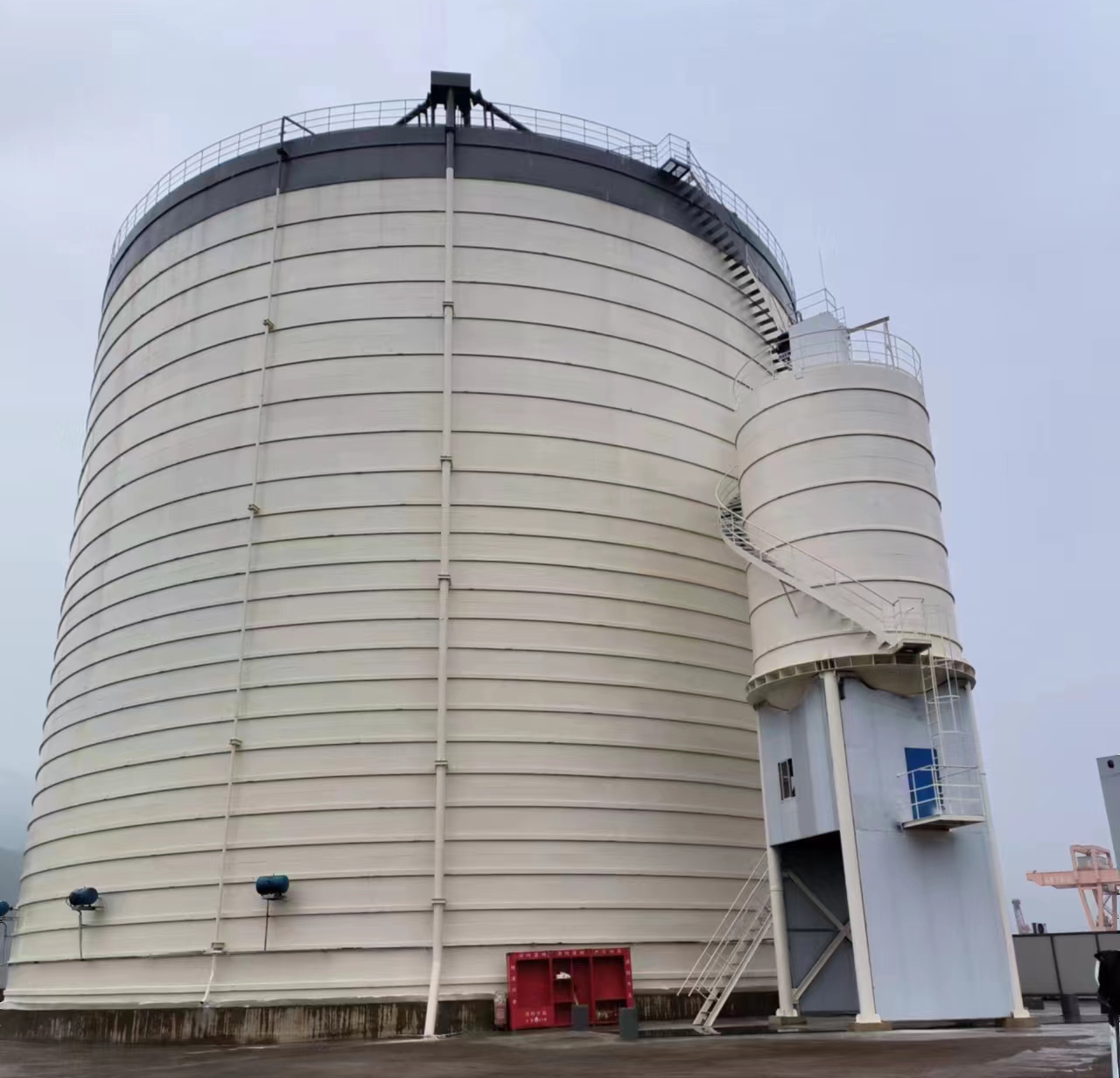 洮北10万吨水泥钢板库